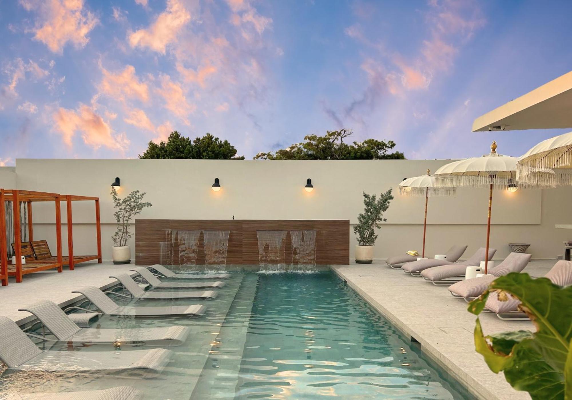 Bali Posh Hotel Pr Каролина Екстериор снимка