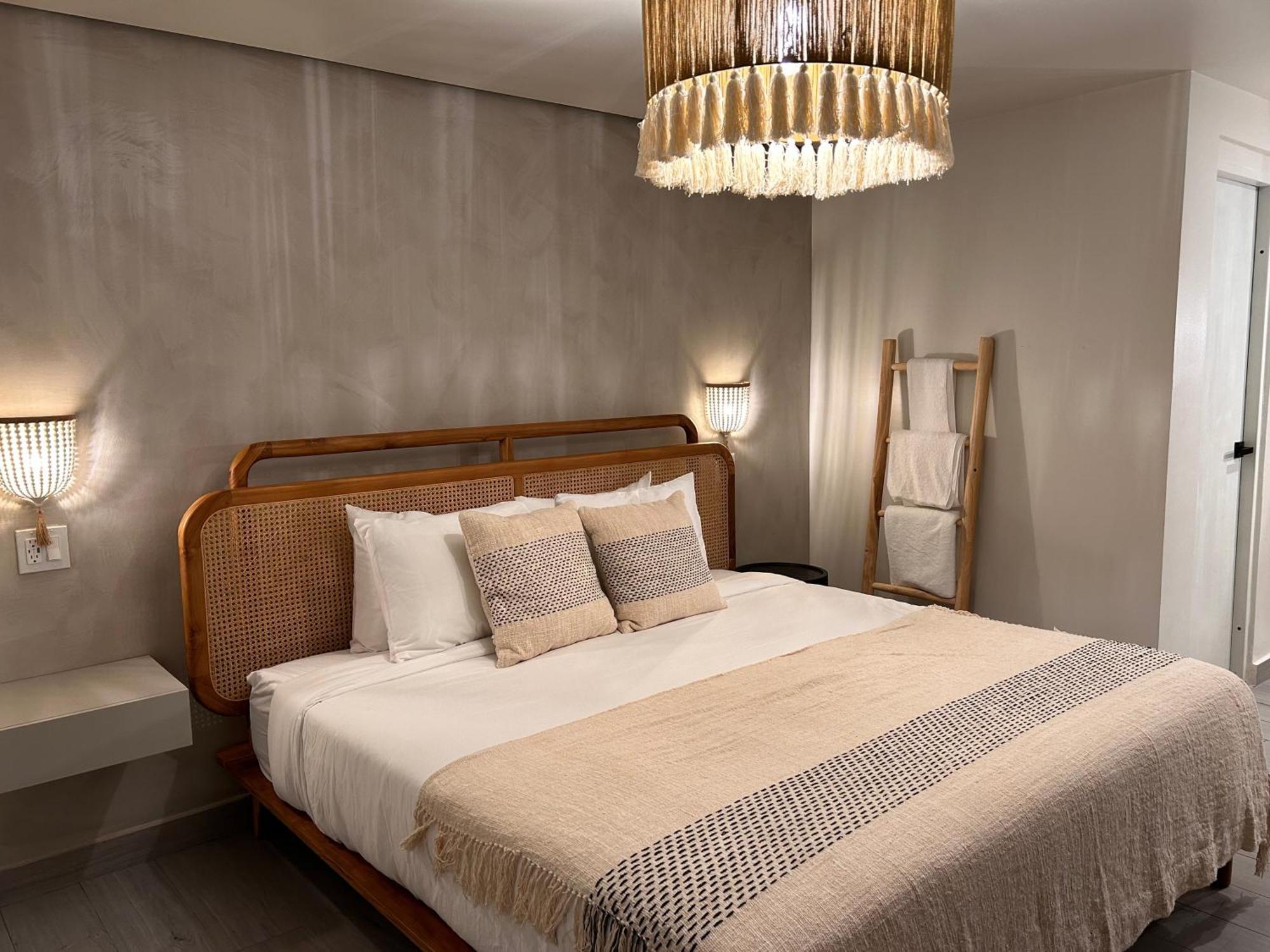 Bali Posh Hotel Pr Каролина Екстериор снимка